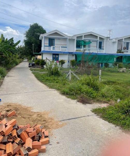 Bán Lô Đất 10x20=200m2 Thổ Cư, Giá 2 Tỷ 🏠 6, Gần Ecopark Bến Lức, SHR
