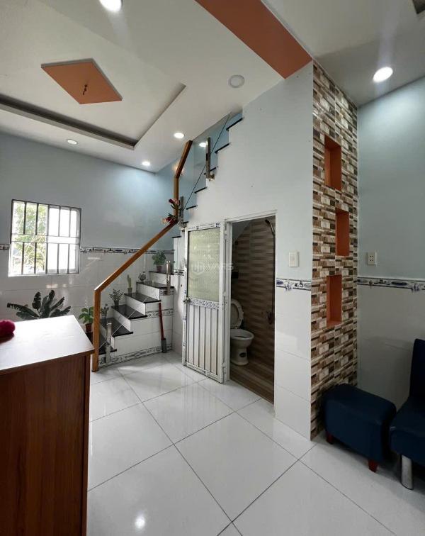 Cần bán Nhà trong hẻm 32m²