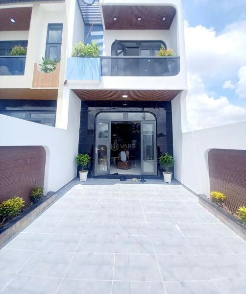 NHÀ MẶT TIỀN 146M2 CẶP BÊN ỶUOWNGF MẪU GIÁO LONG TRẠCH THUẬN TIỆN KINH 🏡 DOANH