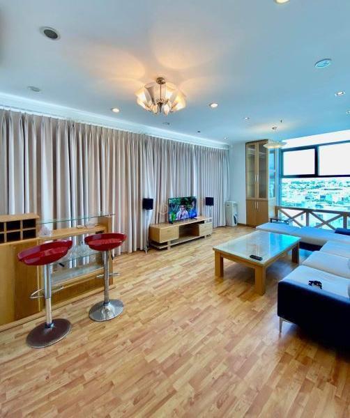 CHO THUÊ CĂN HỘ GẦN BIỂN 2P 2W 124M2, CÓ 👍 NỘI THẤT-VT