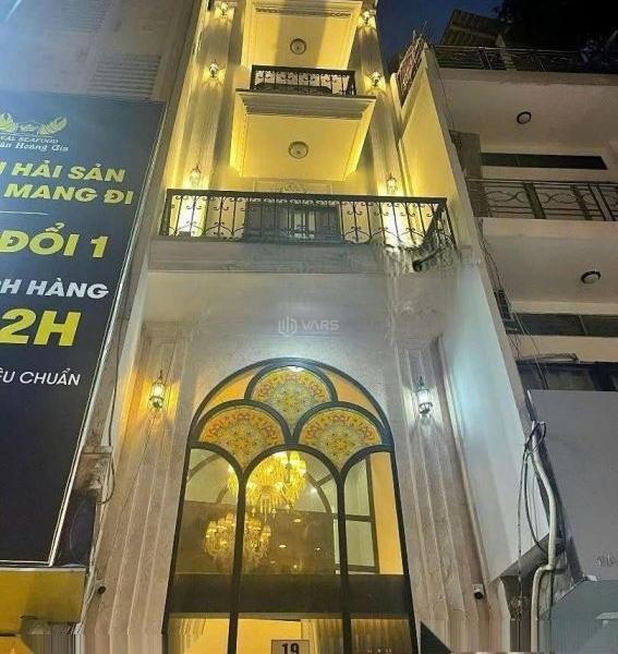 Cho thuê nhà Mặt tiền Cống Quỳnh Quận 1 DT 4x12 4lầu 🏢 giá chỉ 30triệu