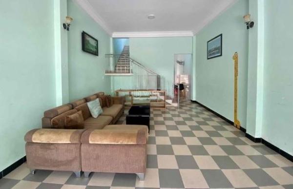 Chủ cho thuê Nhà mặt phố 60m²