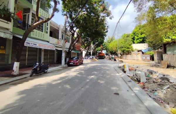 BÁN NHÀ MẶT TIỀN TỊNH CỦA 🏠 GẦN CHỢ BÌNH TÂN VÀ BỆNH VIỆN TÂM TRÍ ĐƯỜNG 13M KINH DOANH TỐT