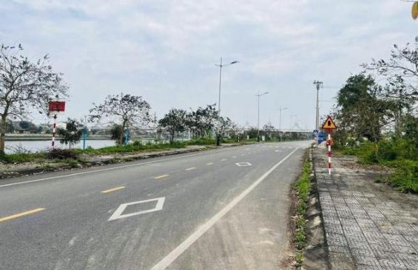 Chính chủ bán nền Biệt ☘ Thự 10.58x22m VIEW Sông Hiếu Đường Bà Triệu 20.5m