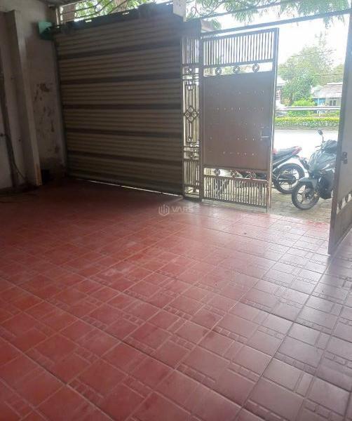 Chủ cho thuê Nhà mặt phố 100m²