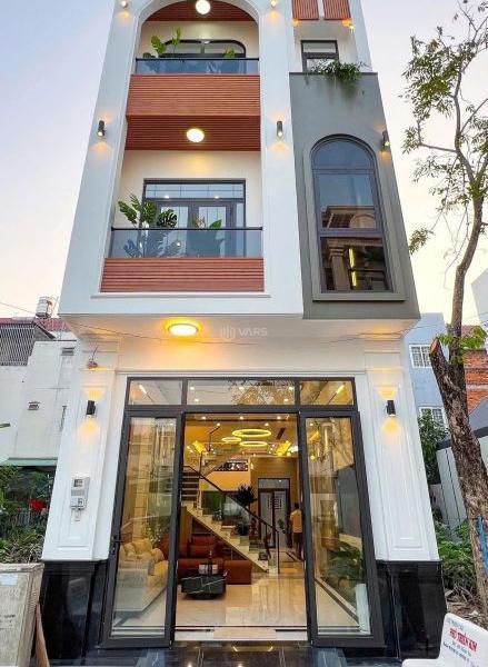 NHÀ ĐẸP HIỆN ĐẠI MỚI XÂY TẶNG NỘI THẤT - 🏚️ 150M2 NGAY BỆNH VIỆN QUỐC TẾ HOÀN MỸ, ĐƯỜNG 7M