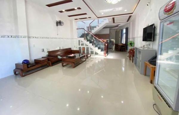 Bán nhà 🏣 Lô Góc 2 Tầng - Tái Định Cư Đất Lành