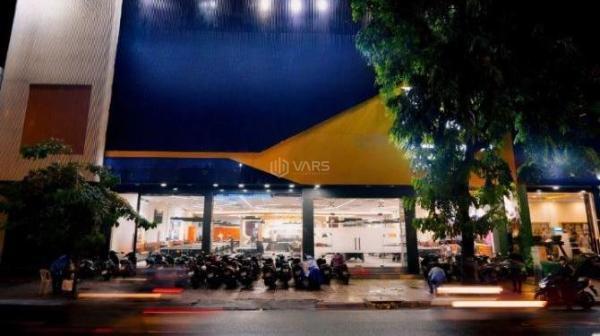 Cho thuê Nhà mặt phố 672m²