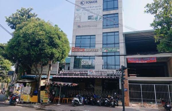 Cho thuê Nhà mặt phố 900m²