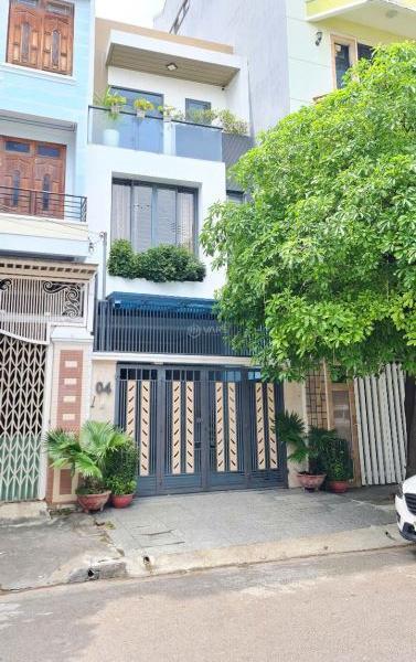 Cần bán Nhà mặt phố 83m²