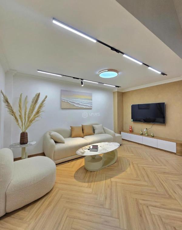 Bán nhà phố bạch mai-40m2x5t-lô góc 2 thoáng-thiết kế hiện đại ở 🏤 ngay-7.5 tỷ.