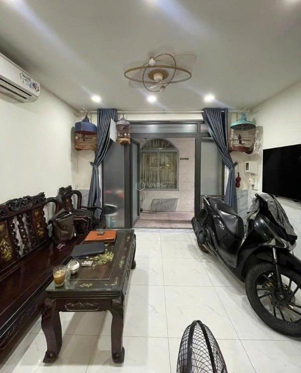 Bán nhà hxh phan văn hớn, tân thới nhất, quận 12 (8*30) hơn 12 👍 tỷ