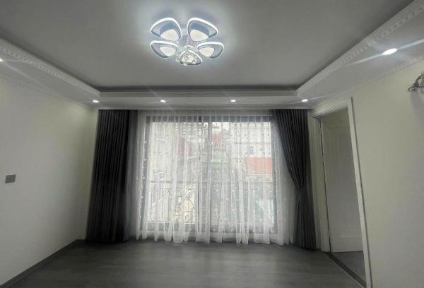Cần bán Nhà trong hẻm 40m²