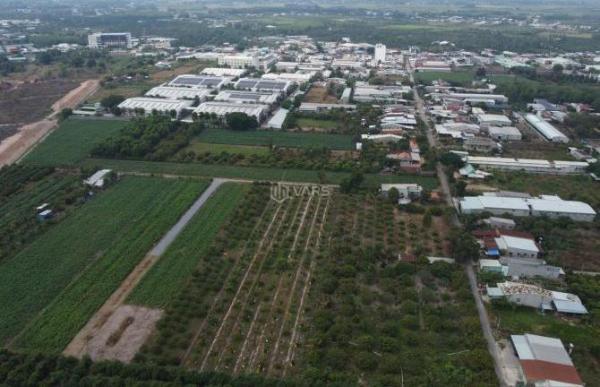Bán Đất nền riêng lẻ 1800m²