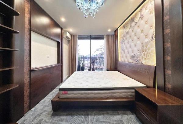 Tinh hoa xu 🏠 thế nhà phố mai anh tuấn đống đa 50m2 6 tầng