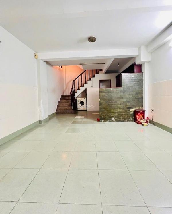 Bán Nhà trong hẻm 32m²