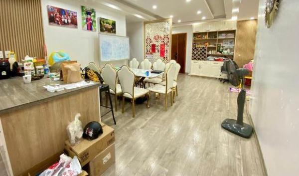 Chủ cần bán Căn hộ chung cư 136m²