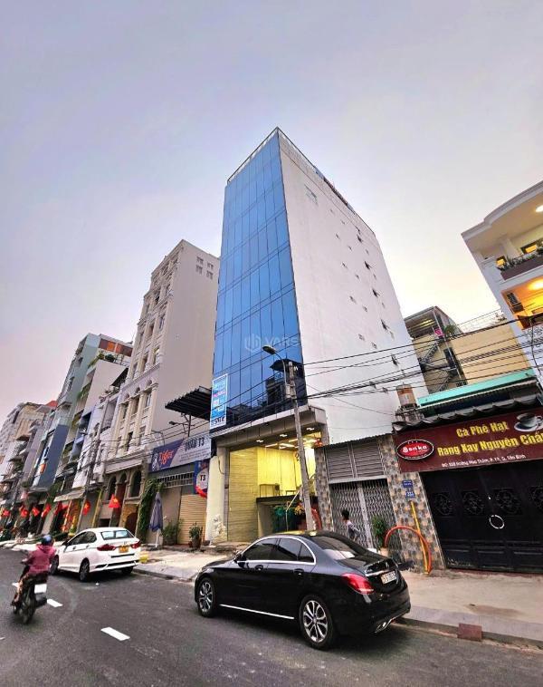 Bán Nhà mặt phố 160m²