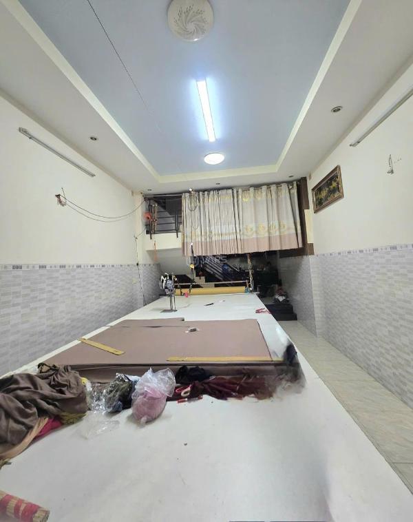Bán 🏡 nhà hẻm 4m hoàng văn thụ-p4-tân bình.dt 4x14- dtcn 56m2- đúc 3 lầu