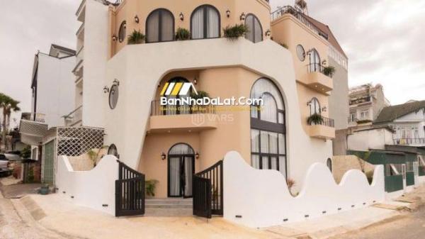 Bán Villa Biệt Thự 🏘️ Đà Lạt Đường Trần Anh Tông,p8,p Lâm Viên,DT: 141m², 7PN,Thuê 7tr/ngày