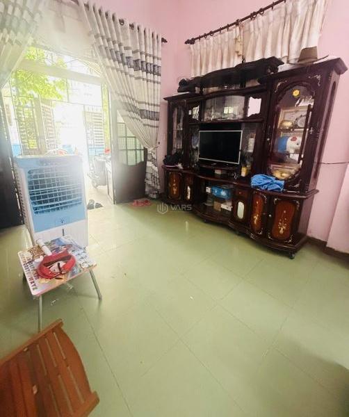 Chủ cần bán Nhà trong hẻm 104m²