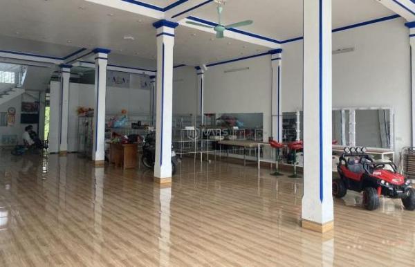 Cần bán Nhà mặt phố 265m²