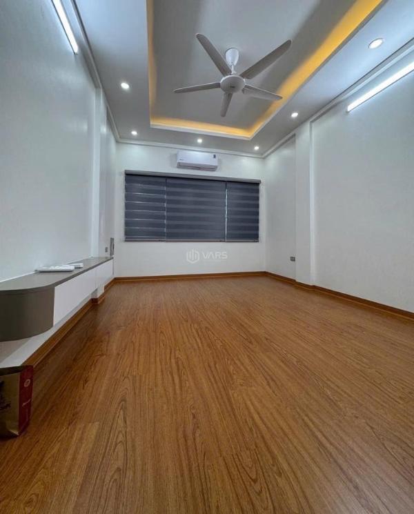 Nhà 5 tầng mỗ 🏚️ lao đất vượng khí 2 mặt thoáng 33m² 8.95 tỷ