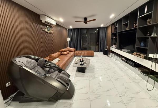 Bán nhà 6 tầng hồng tiến thang máy gara 50m² mt 4.1m - giá 15,5 🏚️ tỷ