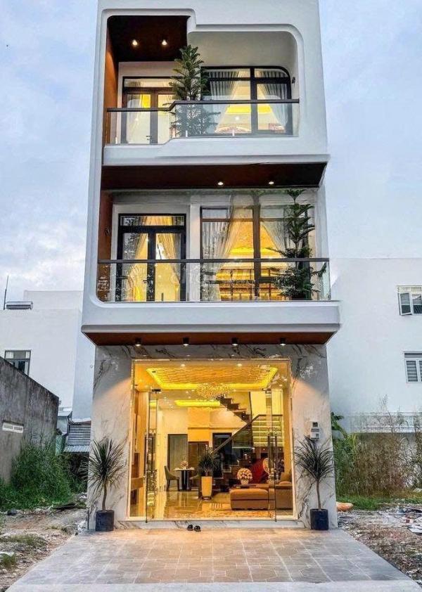 Siêu phẩm 🏘️ có 102nhà phố 1 trệt 2 lầu ngay trung tâm tp thủ dầu một