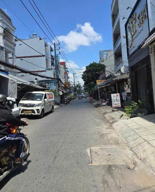 Bán nhà chính chủ 🏣 3 tầng đẹp như mới - 6x7m - gần emart phan huy ích, gò vấp
