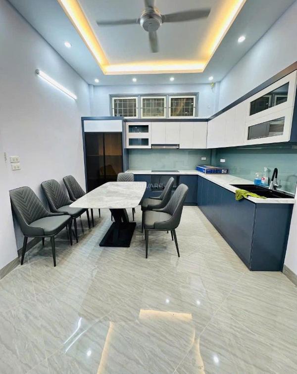 Cần bán nhà riêng phố kim đồng 50m ngõ 🏡 ô tô giá 16.8 tỷ.