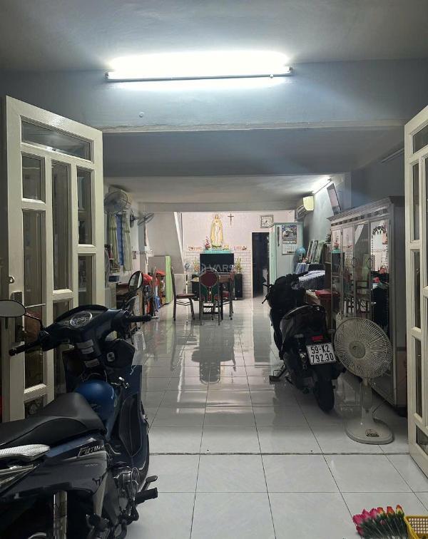 Bán Nhà mặt phố 68m²