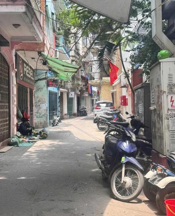 Bán Nhà trong hẻm 40m²