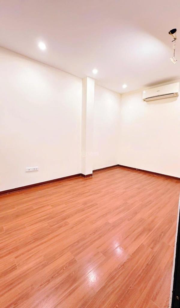 Bán Nhà trong hẻm 63m²