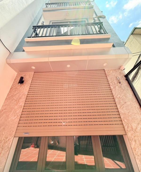 Bán nhà minh khai đẹp long lanh 2 mặt thoáng gần 👍 phố ở ngay