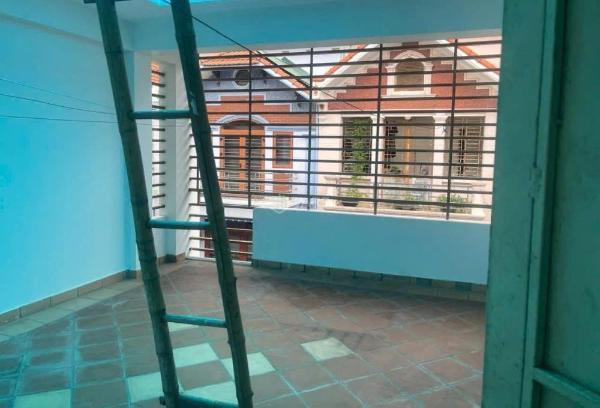Mặt phố vỉa hè ô tô tránh 3 thoáng sát vách trường sao mai 🆘 ở kd