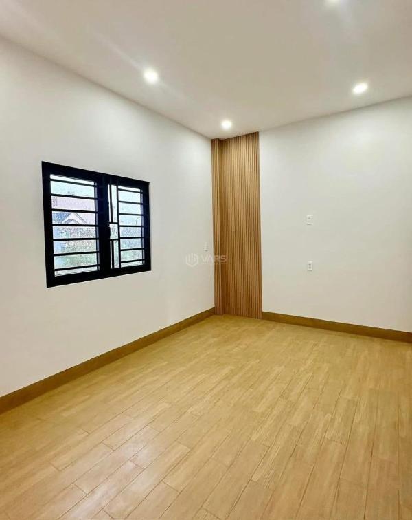 Chủ cần bán Nhà mặt phố 130m²