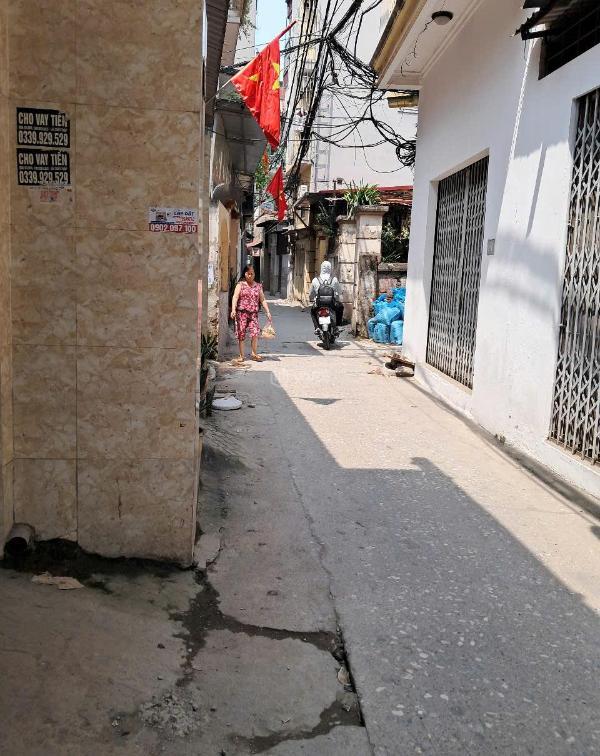 Bán Nhà trong hẻm 46m²