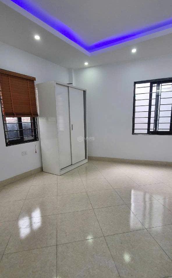 Nhà đẹp lê trọng tấn hà đông mt 4,8 m x 32m nhỉnh 🏣 5 tỷ