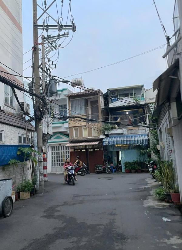 Chính chủ gửi 🆘 nhà mặt tiền 4 tầng - 4x12m - gần công viên, đh gia định