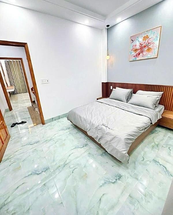 Bán 🏡 nhà mặt tiền tân hương, tân phú 5 tầng 72m2(4x18). kd đỉnh. giá chỉ 15 tỷ.