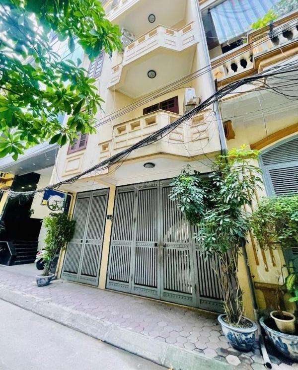 Chủ cần bán Nhà trong hẻm 70m²
