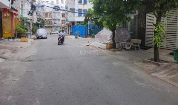 Cho thuê Nhà mặt phố 103m²