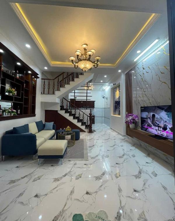 Nhà đẹp diện tích 🔥 ngang 4,7m hầm hố khu vip hiệp thành 13 q12
