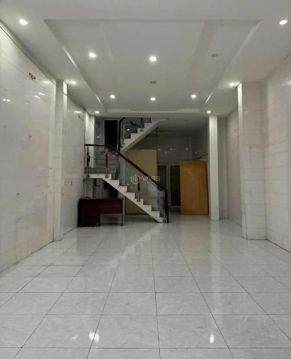 Chủ cần bán Nhà mặt phố 56m²