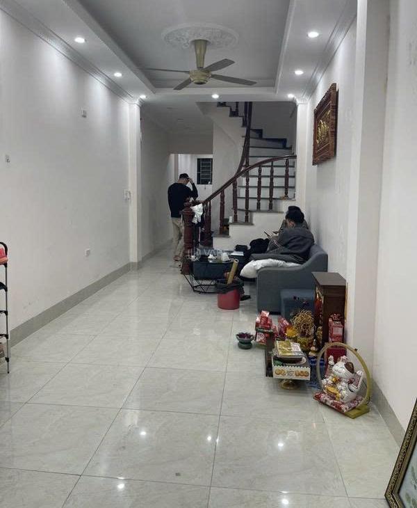 Bán nhà ngõ 460 khương 🏣 đình - hàng xóm file star garden - 47m, 4tầng - nhỉnh 8tỷ