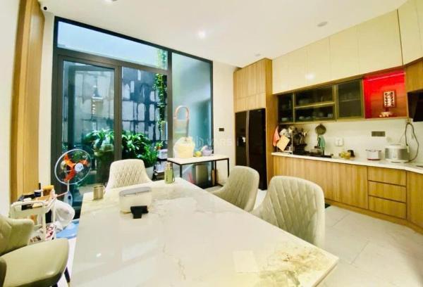 Bán Nhà trong hẻm 56m²