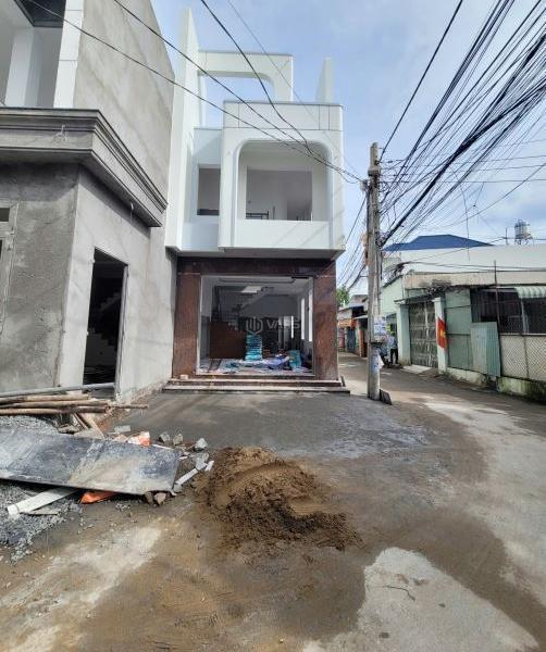 Bán nhà 1 trệt 1 lầu góc 2MT 🔥 gần đường Hoàng Minh Chánh p.Hóa An giá 3ty500 TL M6352