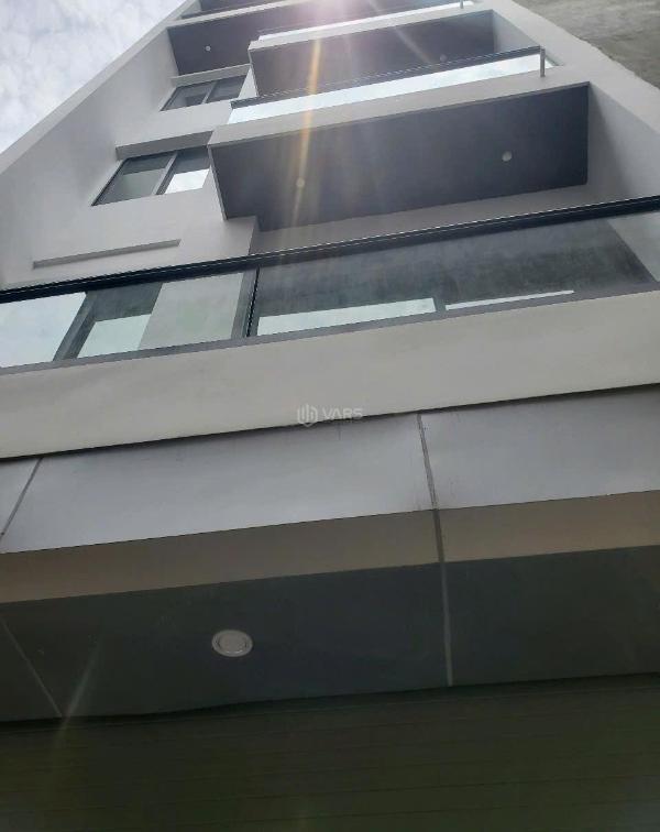 Bán nhà hoa lâm,việt hưng 6 tầng,42m,mt4.7m 🔥 gần oto nhỉnh 8 tỷ