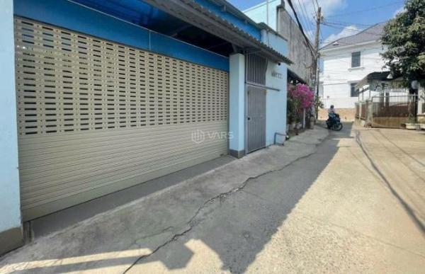Cần bán Nhà trong hẻm 95m²